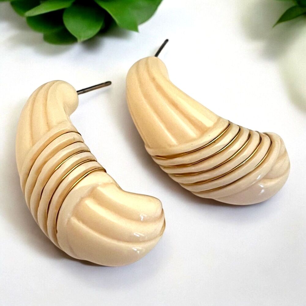 Vintage 1980s Celluloid Earrings Ribbed Gold Tone Accent Pierced - 11V